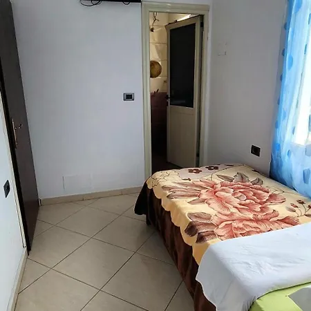 Hotel Shpetimi 3*